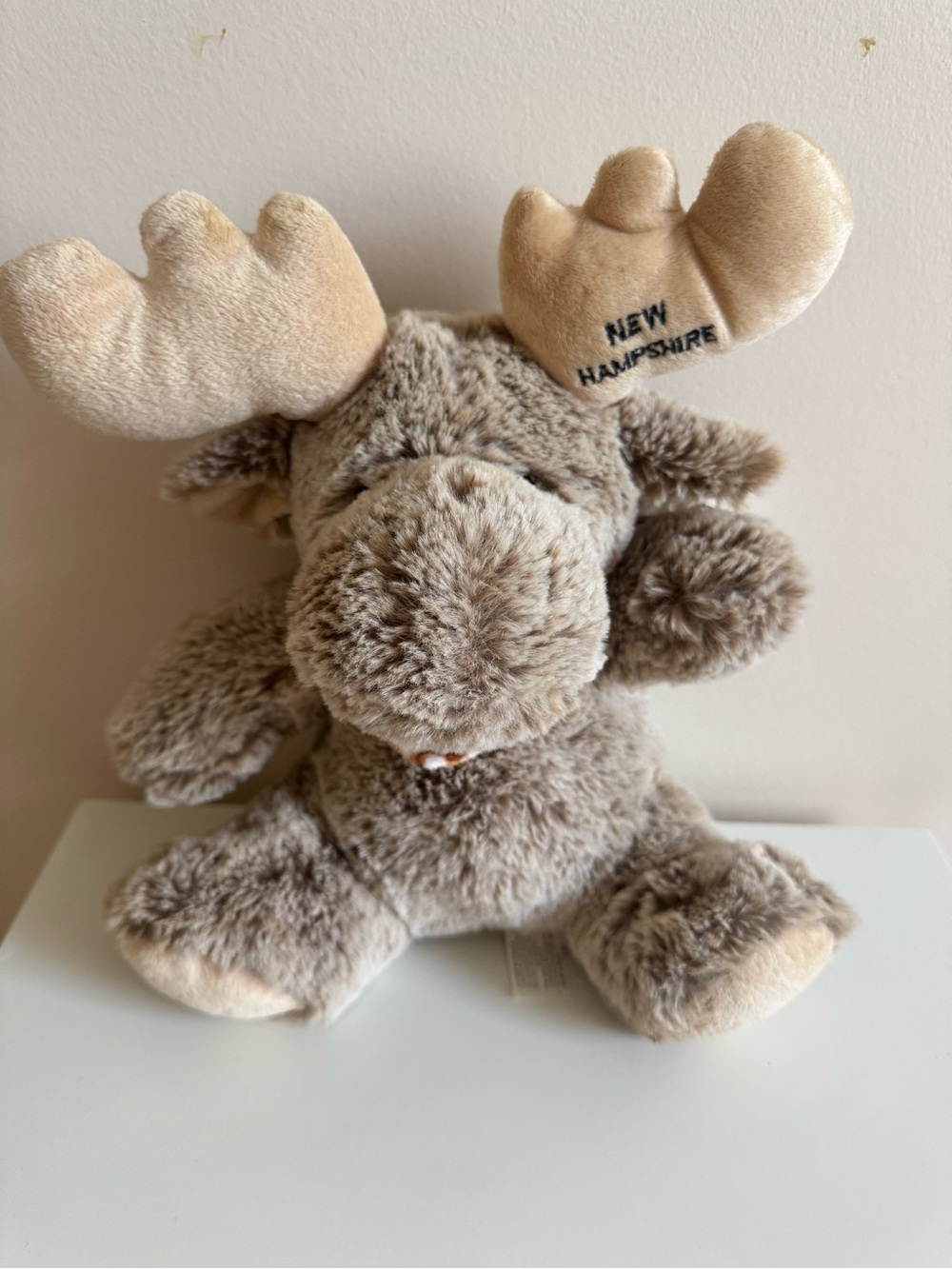 Plush Moose Stuffed Animal - Light Brown - New Hampshire Embroidered